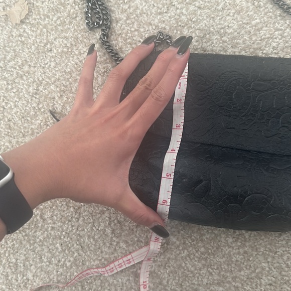 Genuine Leather Cross Body Bag - Picture 8 of 9